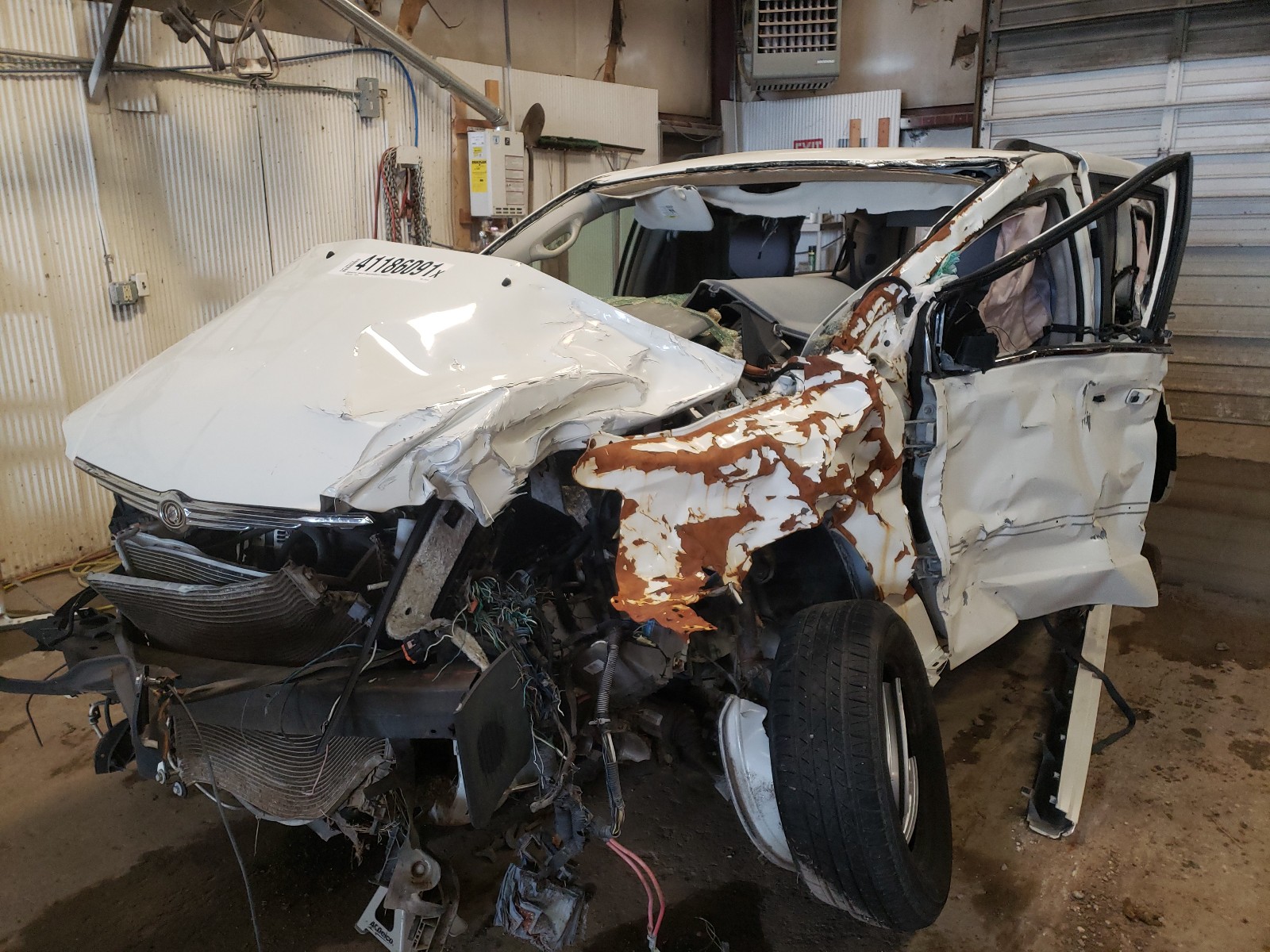 Photo 9 from auction – 2010 CHRYSLER TOWN & COU with VIN 2A4RR5D11AR278212
