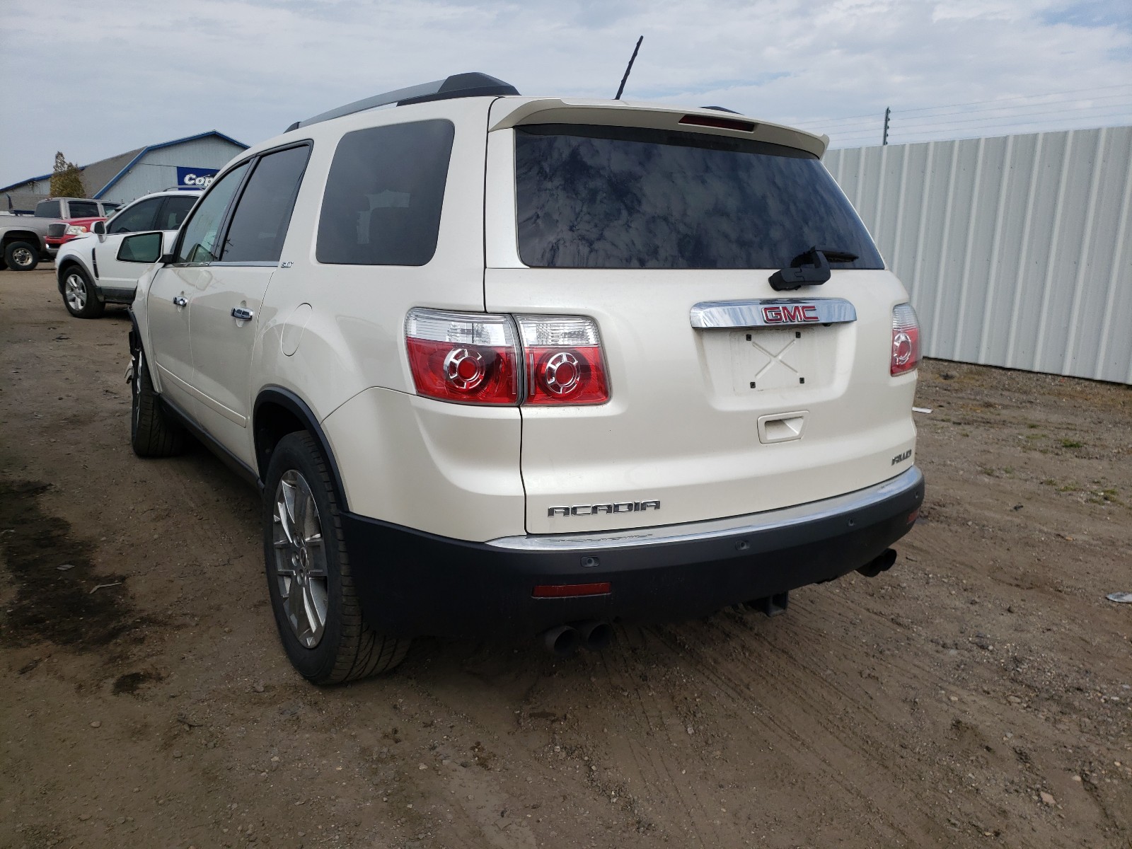 Photo 3 from auction – 2010 GMC ACADIA SLT with VIN 1GKLVNED4AJ262563