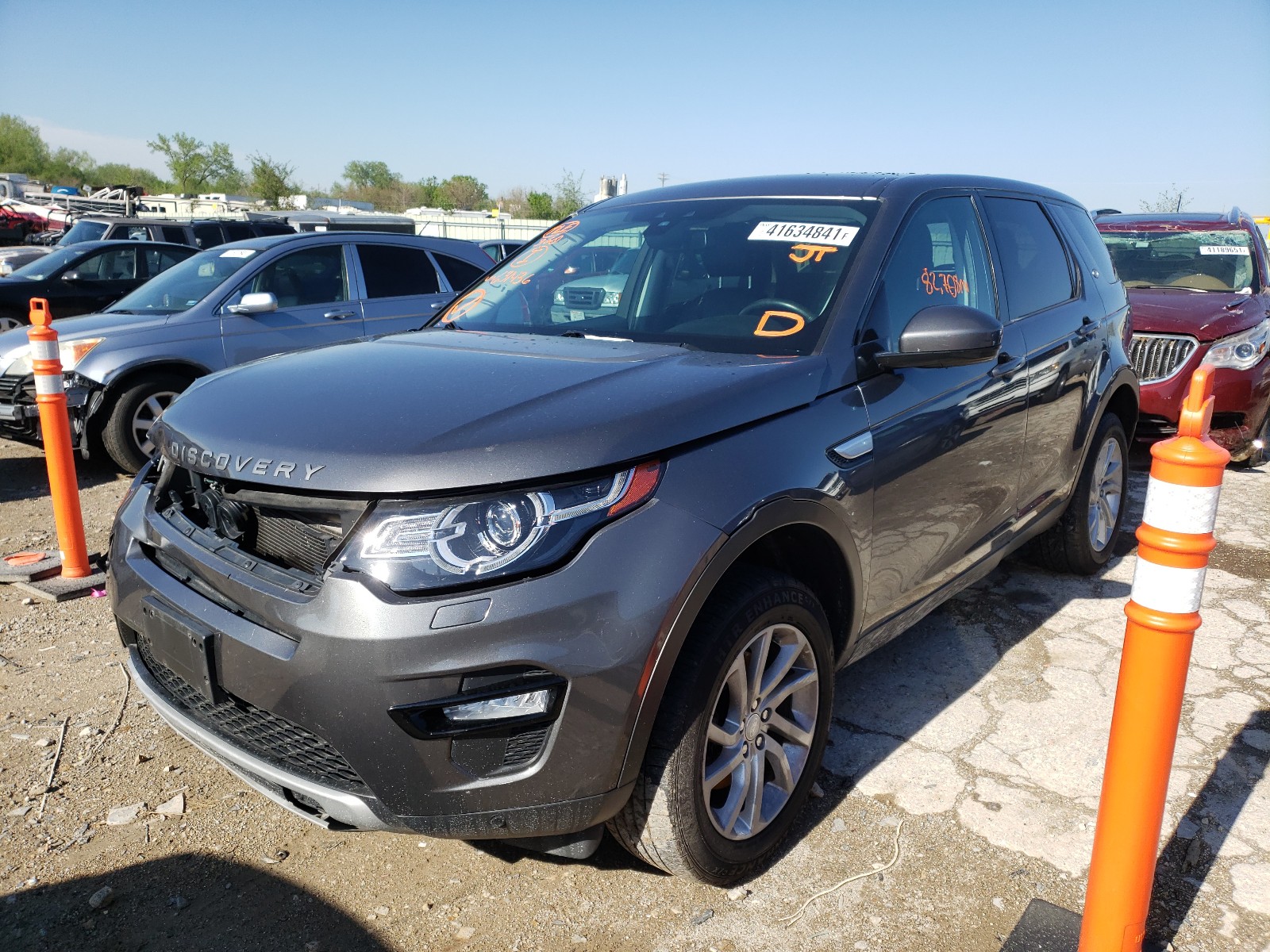 Photo 2 from auction – 2016 LAND ROVER DISCOVERY with VIN SALCR2BG5GH631436