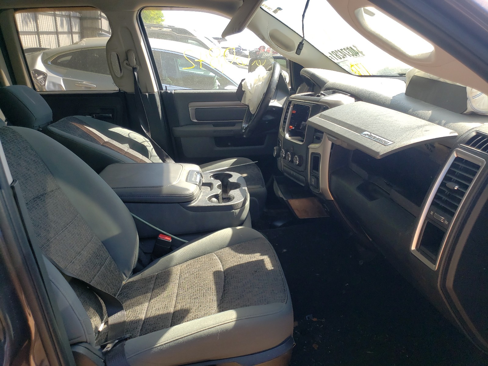 Zdjęcie 5 z aukcji – 2016 RAM 1500 SLT z VIN 1C6RR6GT8GS332161