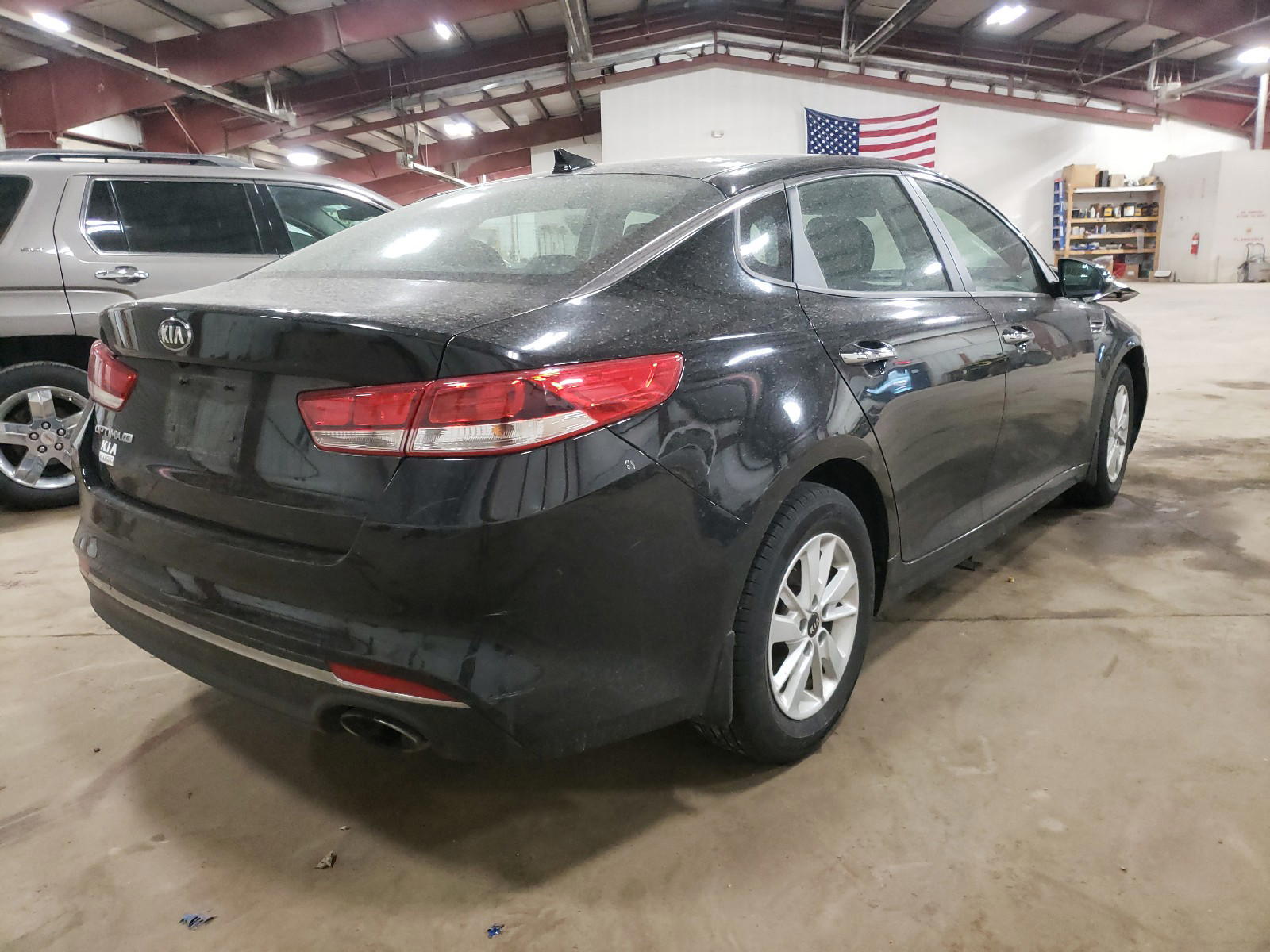 Photo 4 from auction – 2016 KIA OPTIMA LX with VIN KNAGT4L30G5106090