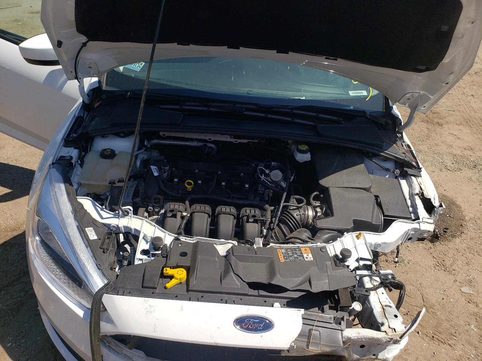 Zdjęcie 7 z aukcji – 2018 FORD FOCUS SE z VIN 1FADP3K24JL209552