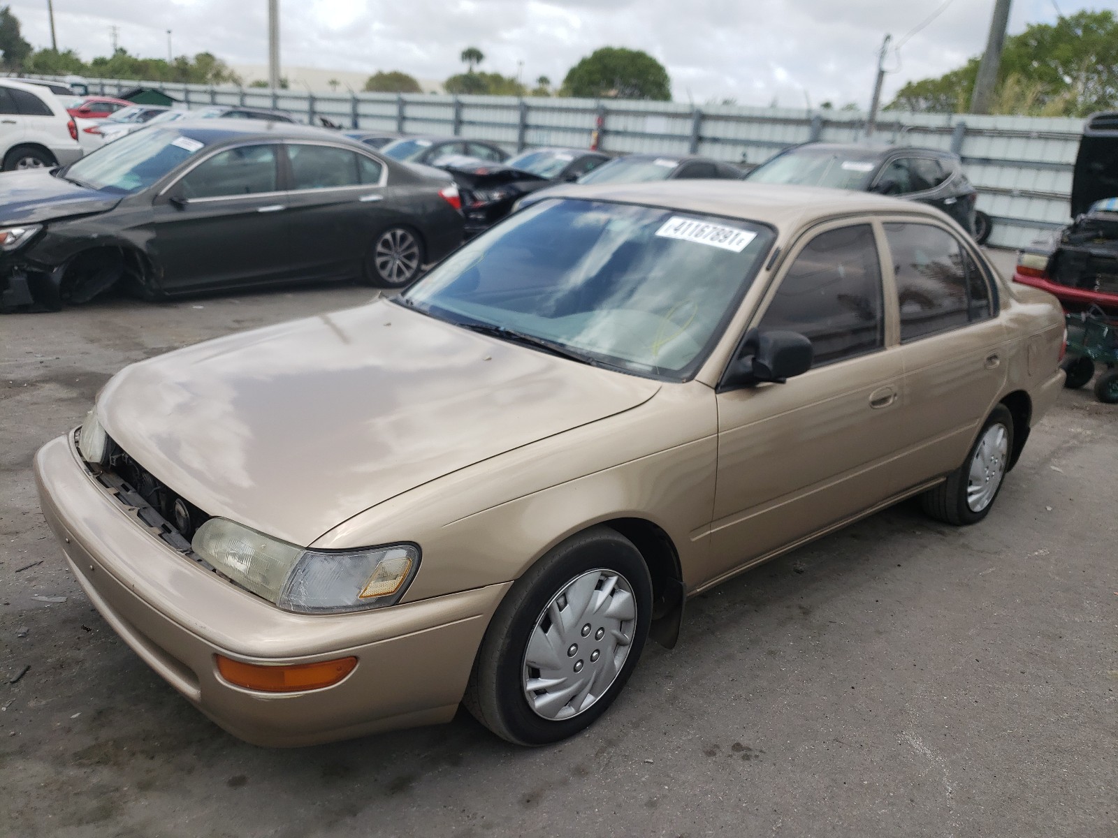 Photo 2 from auction – 1997 TOYOTA COROLLA DX with VIN 1NXBA02E2VZ612999