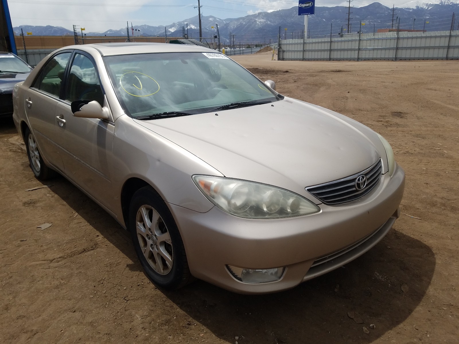 Photo 1 from auction – 2005 TOYOTA CAMRY LE with VIN 4T1BF30K75U591112