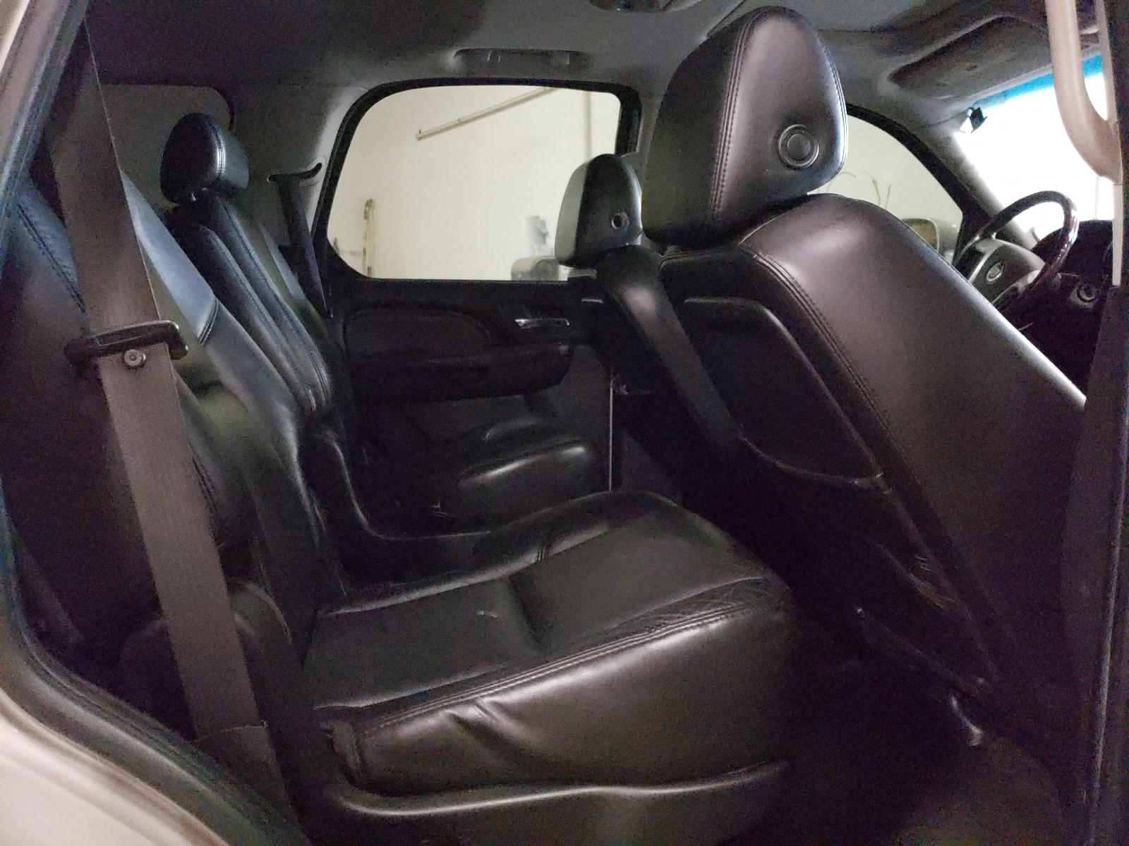 Photo 6 from auction – 2007 CADILLAC ESCALADE L with VIN 1GYFK63807R326115