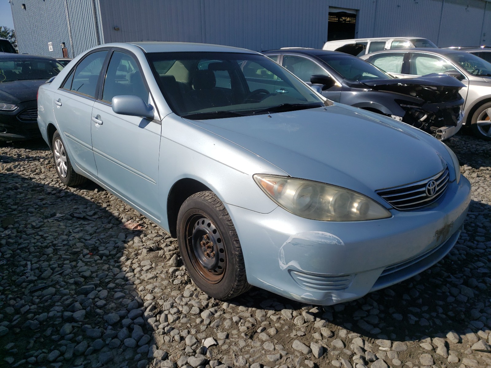 TOYOTA CAMRY 2006 with VIN 4T1BE32KX6U749069 - Photo from auction