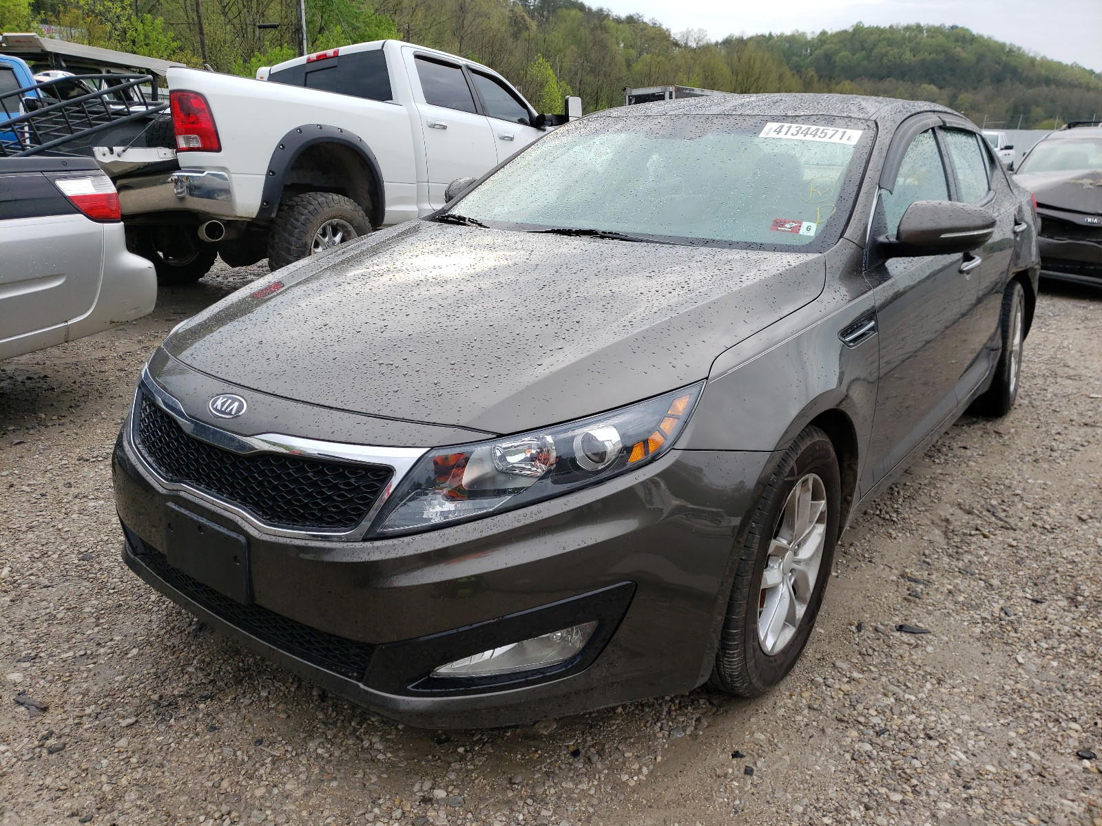 Photo 2 from auction – 2012 KIA OPTIMA with VIN 5XXGM4A76CG065475