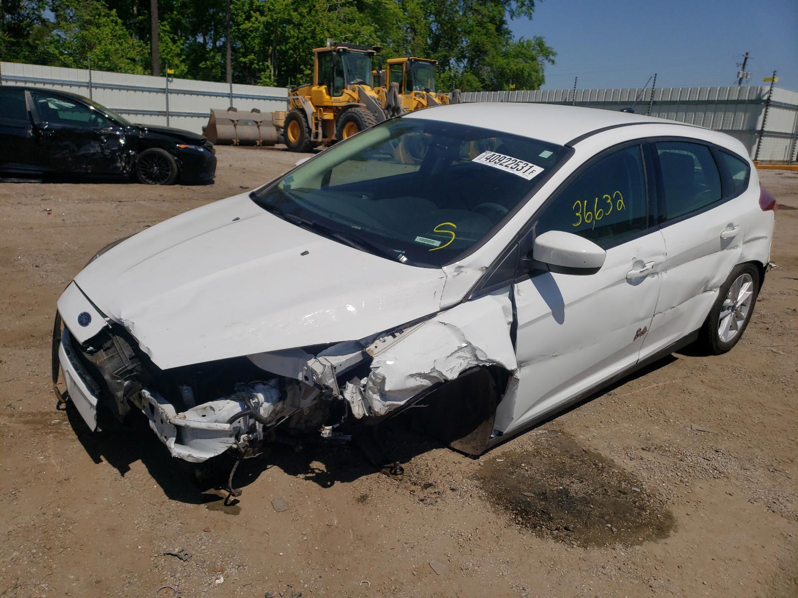 Photo 2 from auction – 2018 FORD FOCUS SE with VIN 1FADP3K24JL209552