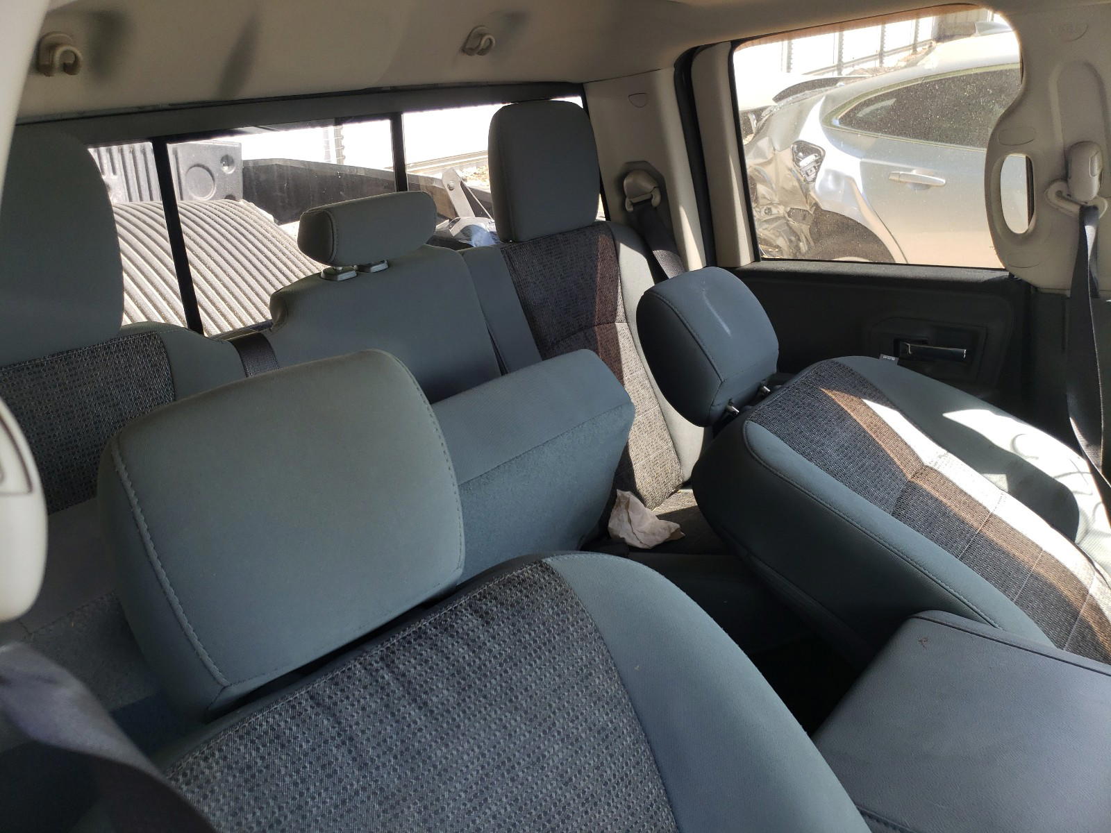 Photo 6 from auction – 2016 RAM 1500 SLT with VIN 1C6RR6GT8GS332161