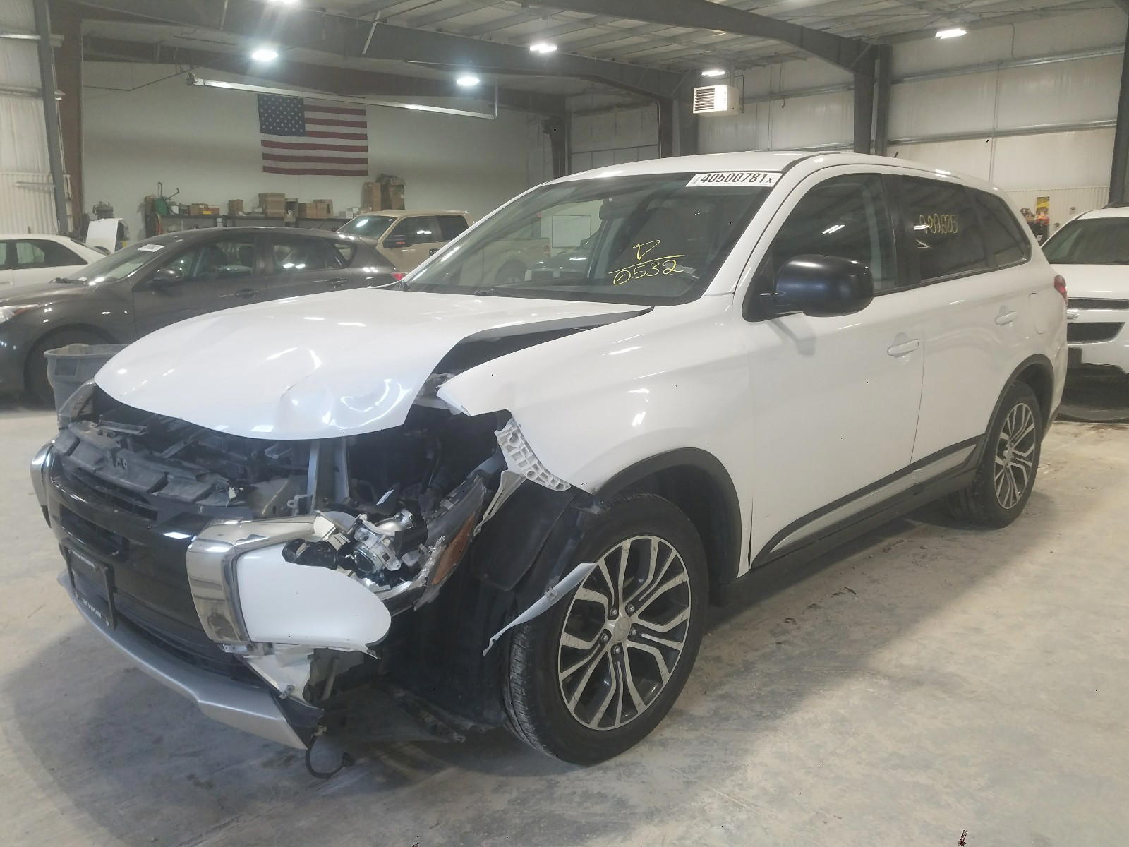 Photo 2 from auction – 2016 MITSUBISHI OUTLANDER with VIN JA4AD2A34GZ040532