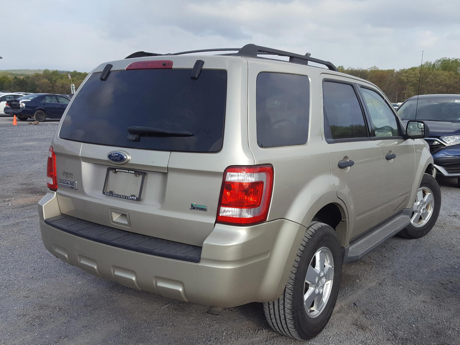 Photo 4 from auction – 2010 FORD ESCAPE XLT with VIN 1FMCU9DG2AKD37011