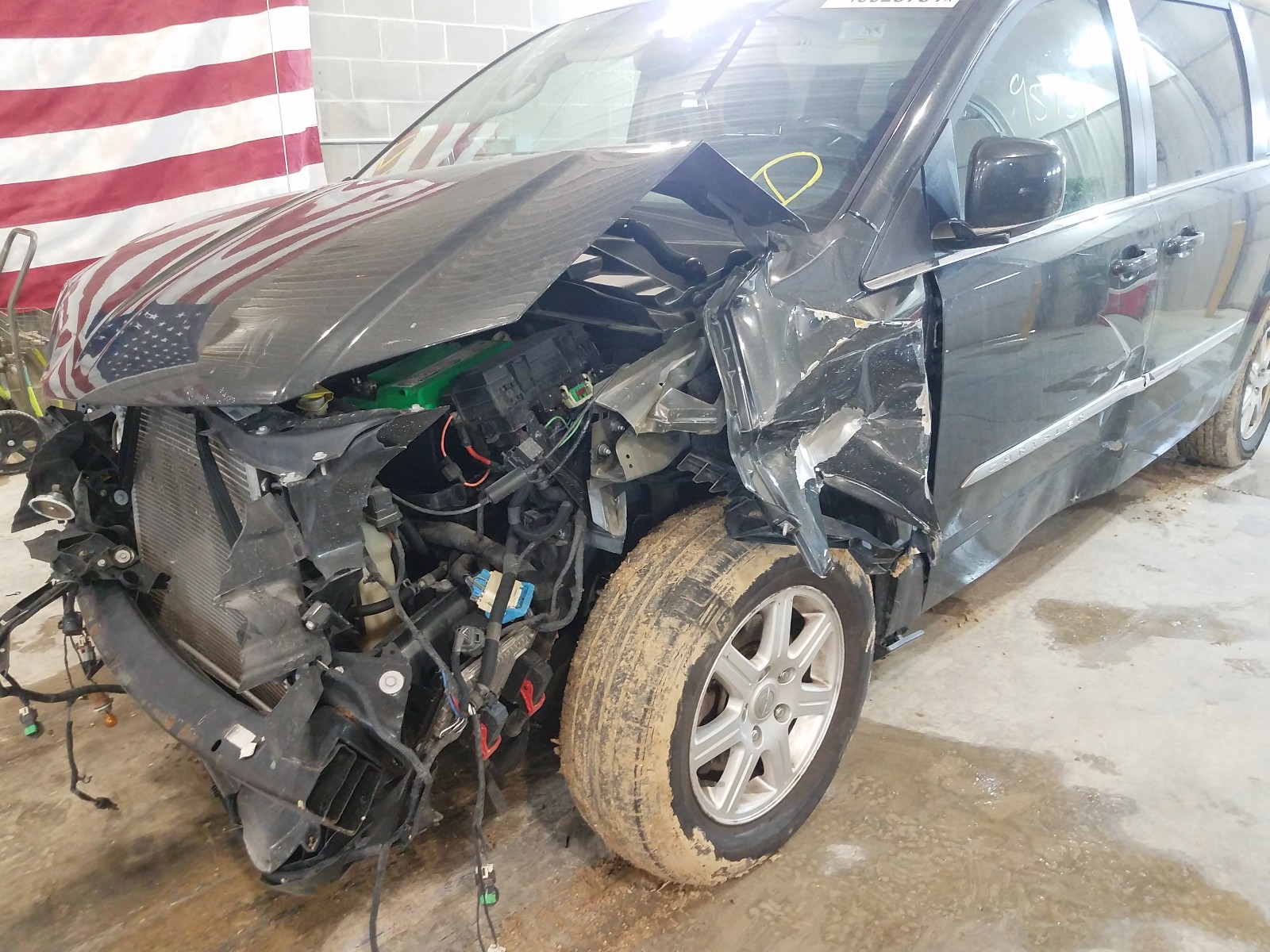 Photo 9 from auction – 2012 CHRYSLER TOWN & COU with VIN 2C4RC1BG3CR282238