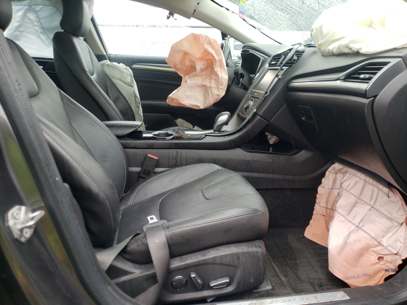 Photo 5 from auction – 2015 FORD FUSION TIT with VIN 3FA6P0D9XFR254912