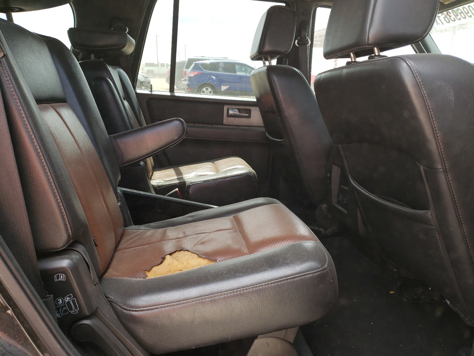 Photo 6 from auction – 2008 FORD EXPEDITION with VIN 1FMFU19568LA26725