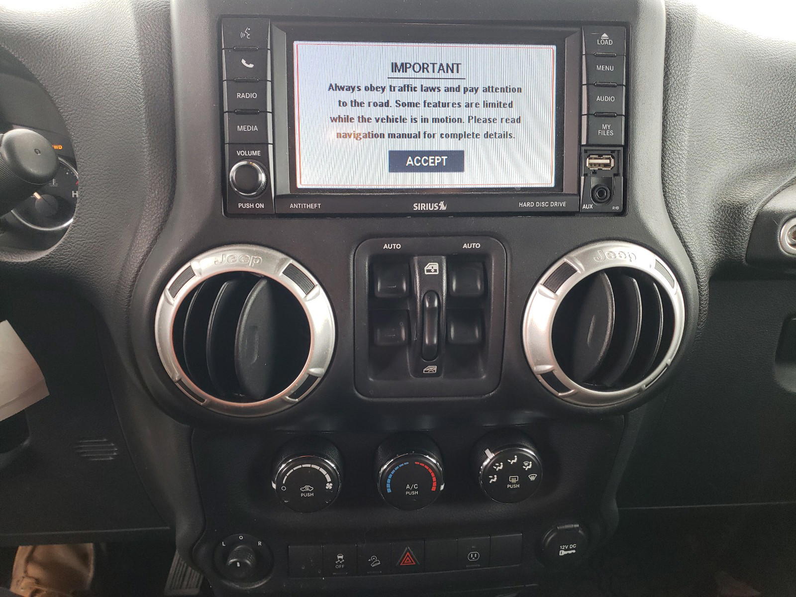 Photo 9 from auction – 2017 JEEP WRANGLER U with VIN 1C4BJWFG3HL728662