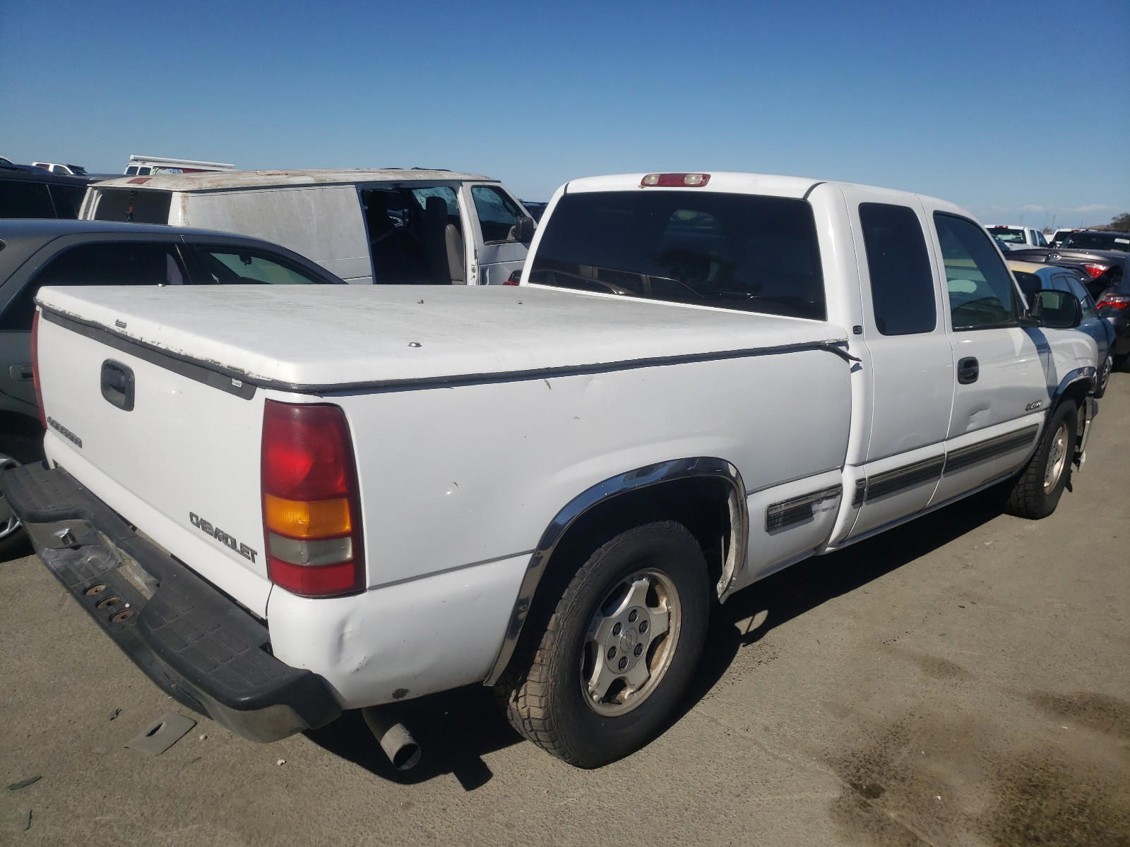 Photo 4 from auction – 1999 CHEVROLET SILVERADO with VIN 2GCEC19T9X1224754