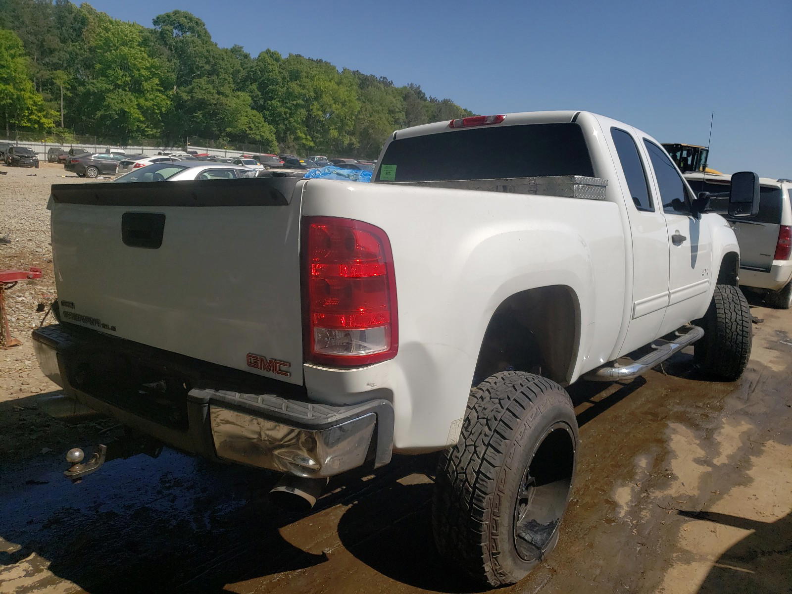 Photo 4 from auction – 2007 GMC NEW SIERRA with VIN 2GTEC190371693909
