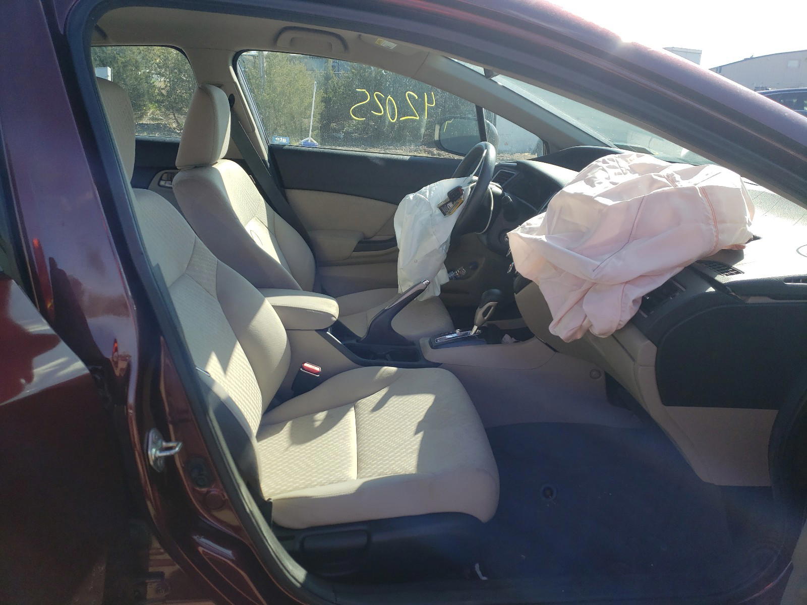 Photo 5 from auction – 2014 HONDA CIVIC LX with VIN 19XFB2F54EE212451