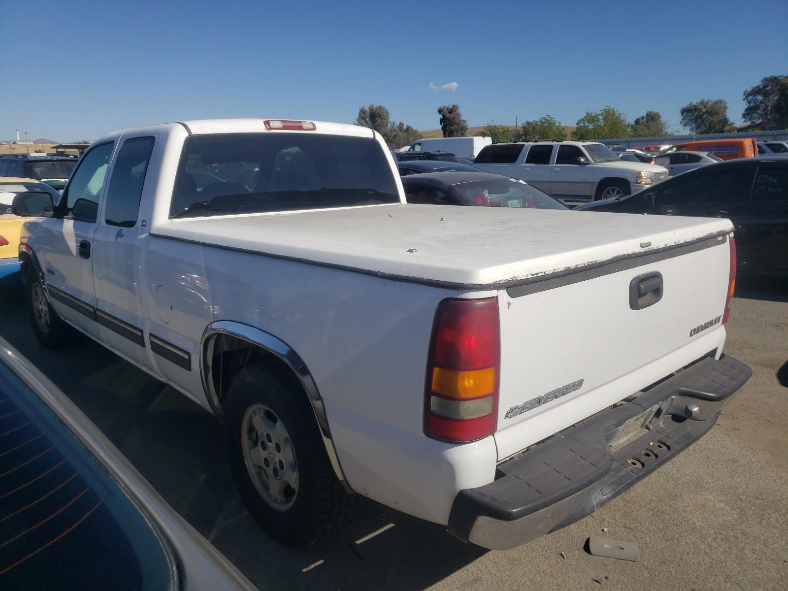 Photo 3 from auction – 1999 CHEVROLET SILVERADO with VIN 2GCEC19T9X1224754