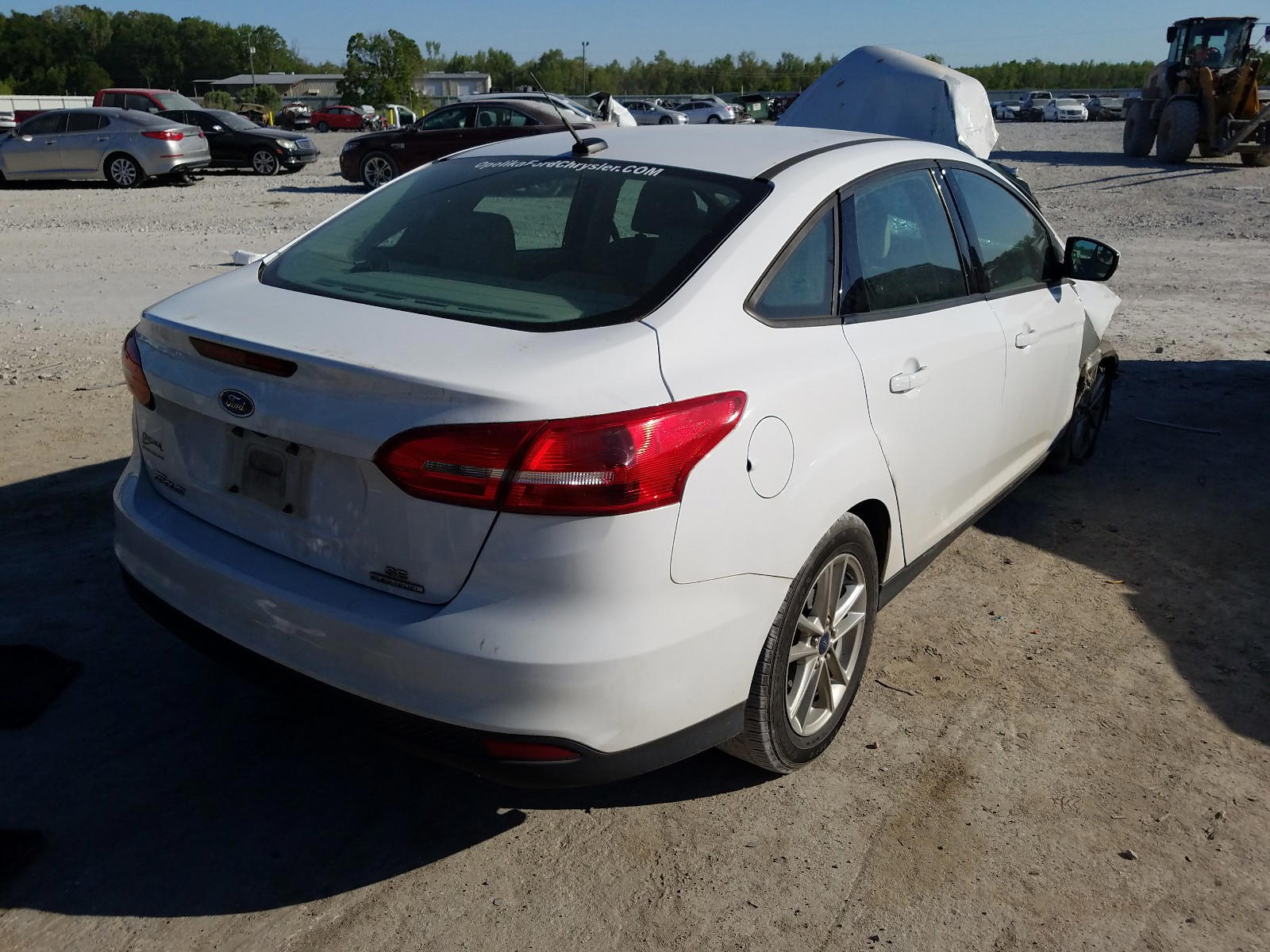 Photo 4 from auction – 2016 FORD FOCUS SE with VIN 1FADP3F23GL224028