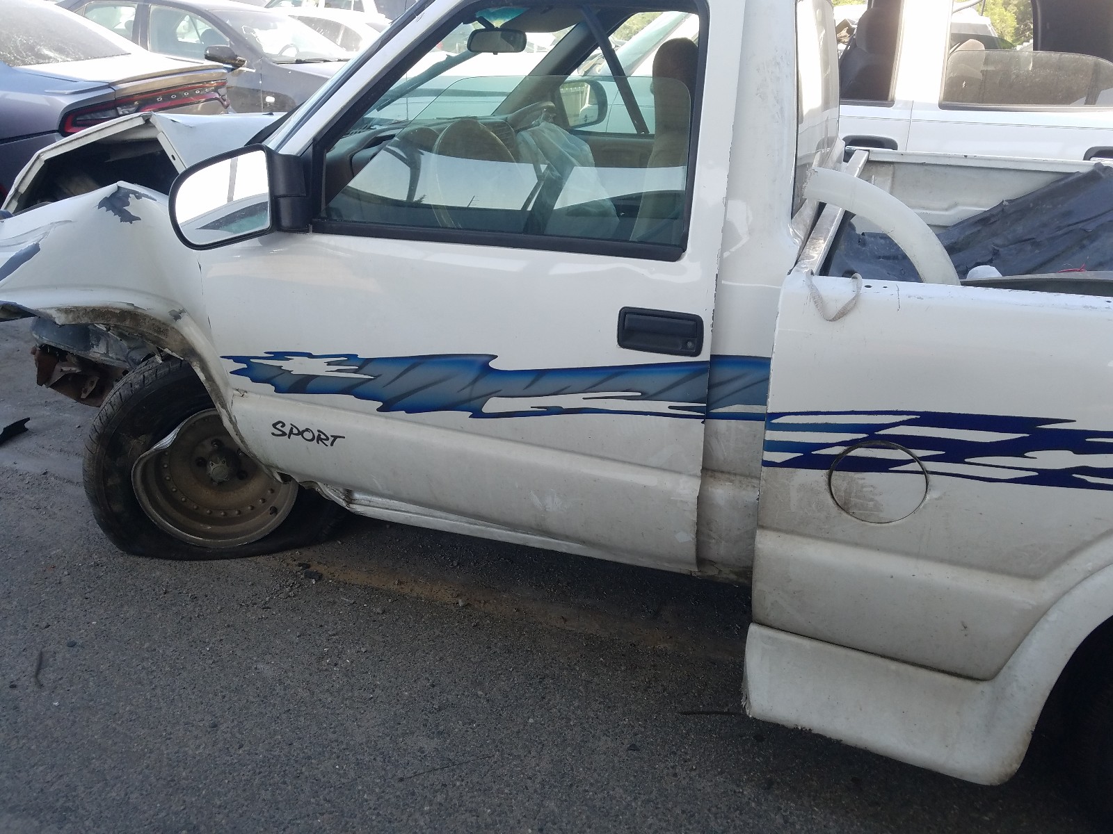 Zdjęcie 10 z aukcji – 2000 GMC SONOMA z VIN 1GTCS14W2Y8169025
