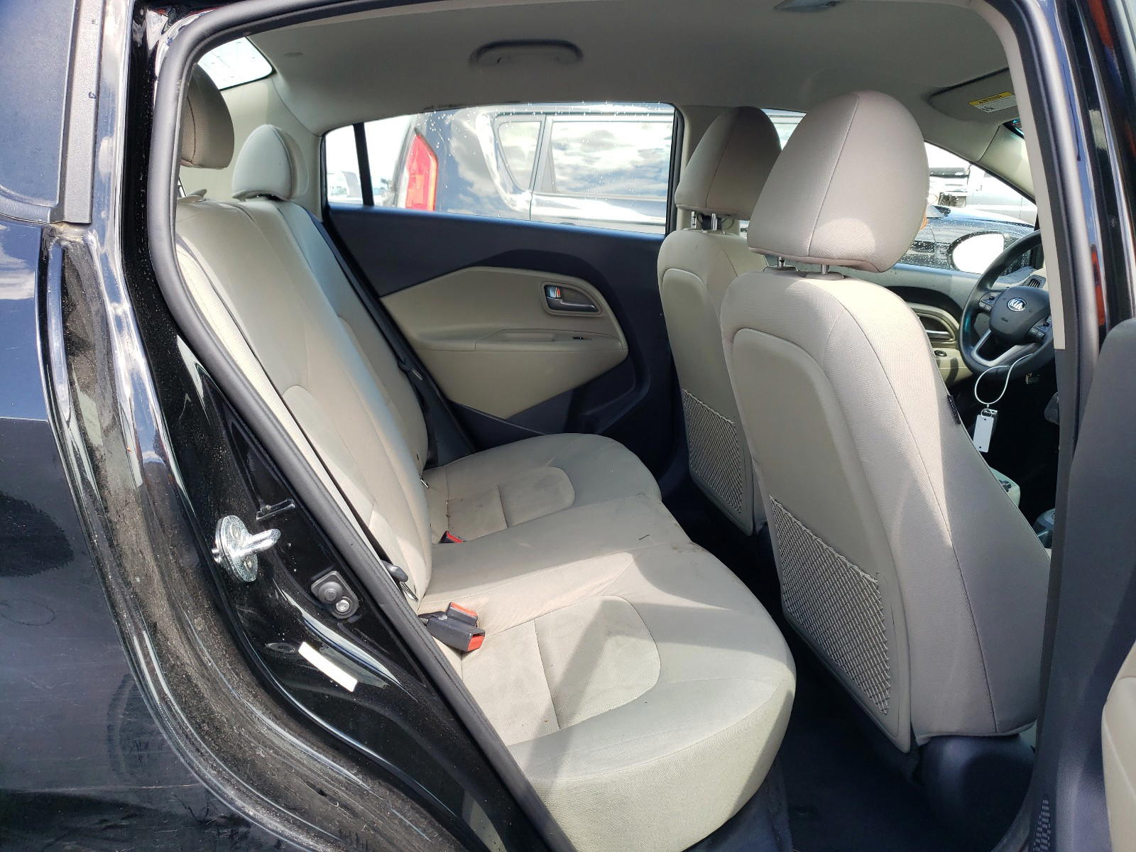 Photo 6 from auction – 2015 KIA RIO LX with VIN KNADM4A35F6432771