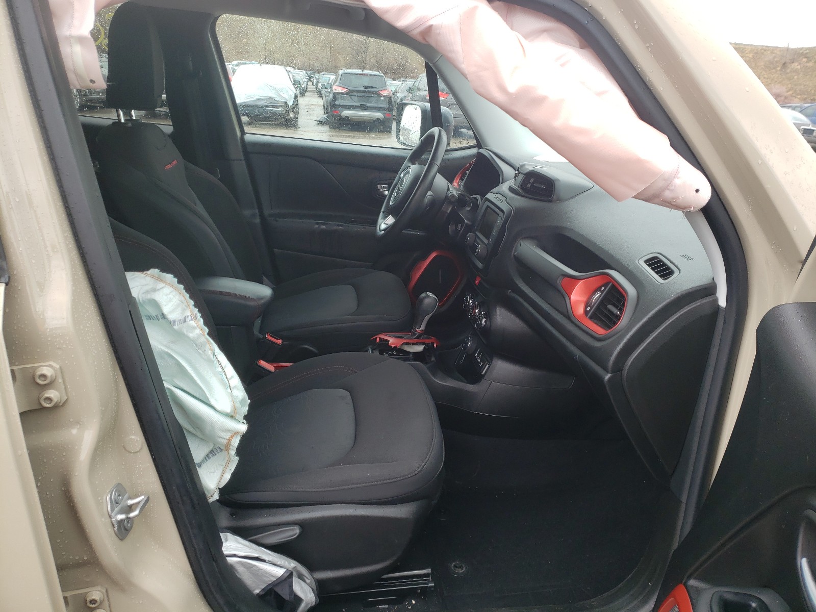 Photo 5 from auction – 2016 JEEP RENEGADE T with VIN ZACCJBCT8GPD55188