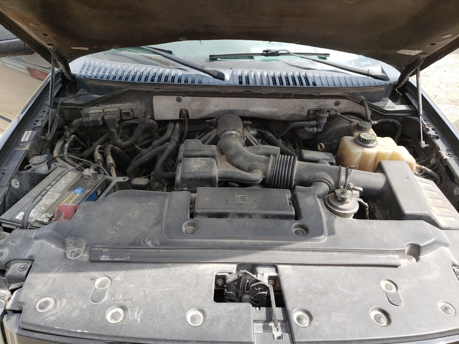 Photo 7 from auction – 2008 FORD EXPEDITION with VIN 1FMFU19568LA26725