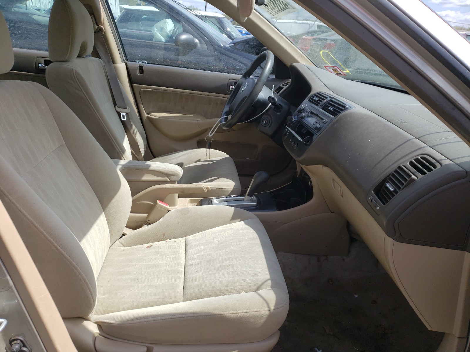 Photo 5 from auction – 2003 HONDA CIVIC LX with VIN 2HGES16593H563025