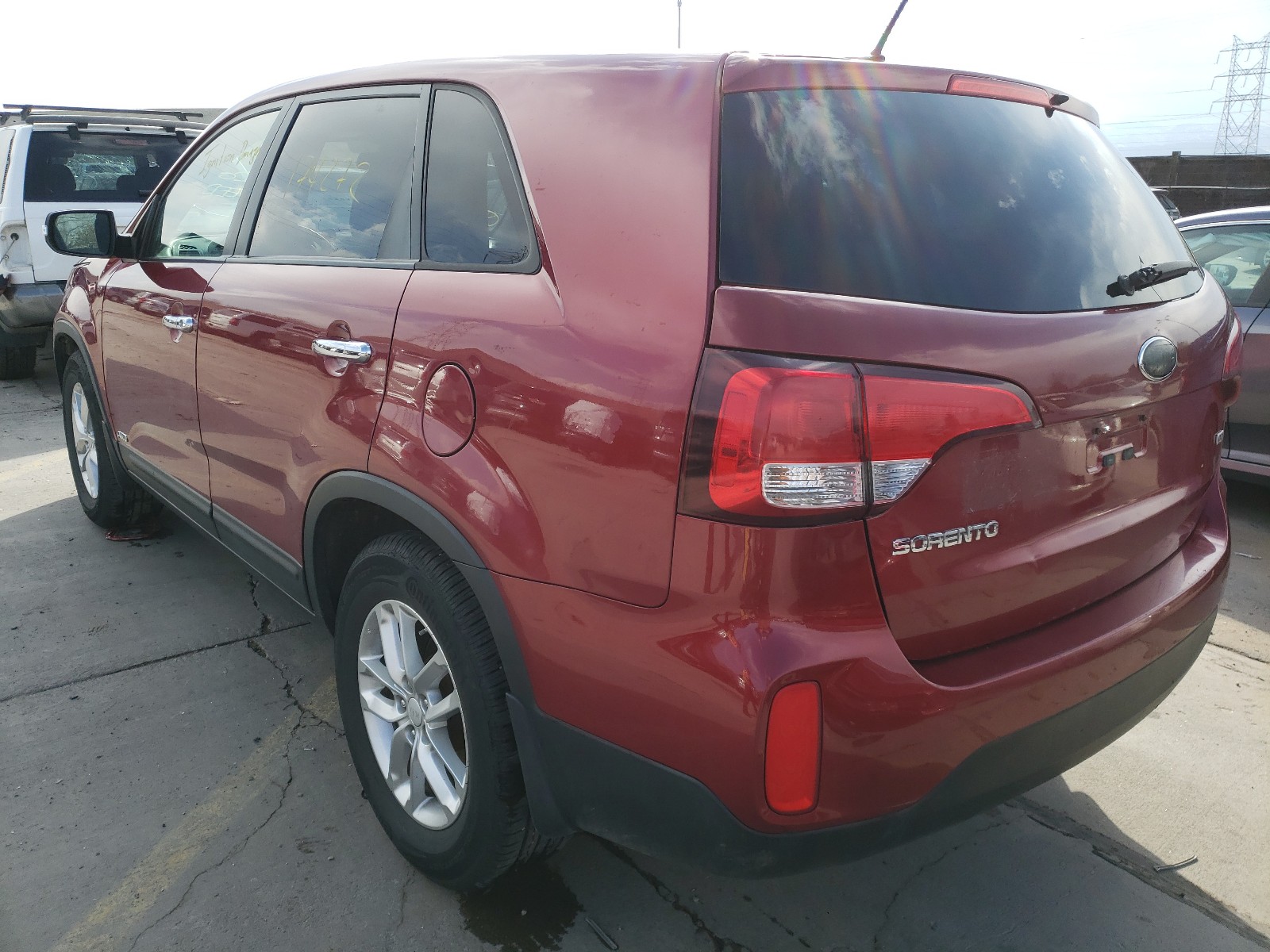 Photo 3 from auction – 2014 KIA SORENTO LX with VIN 5XYKTDA63EG424946