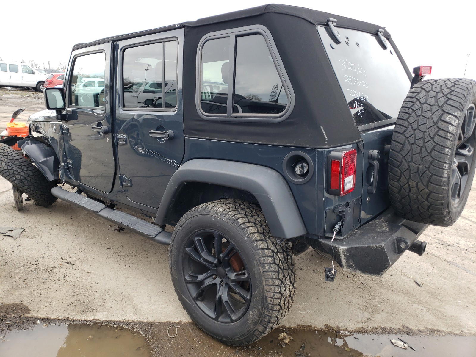 Photo 3 from auction – 2017 JEEP WRANGLER U with VIN 1C4BJWFG3HL728662