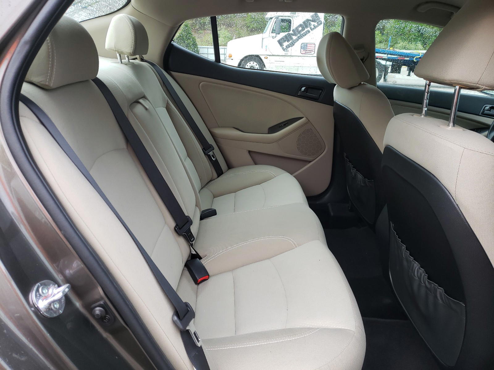 Photo 6 from auction – 2012 KIA OPTIMA with VIN 5XXGM4A76CG065475