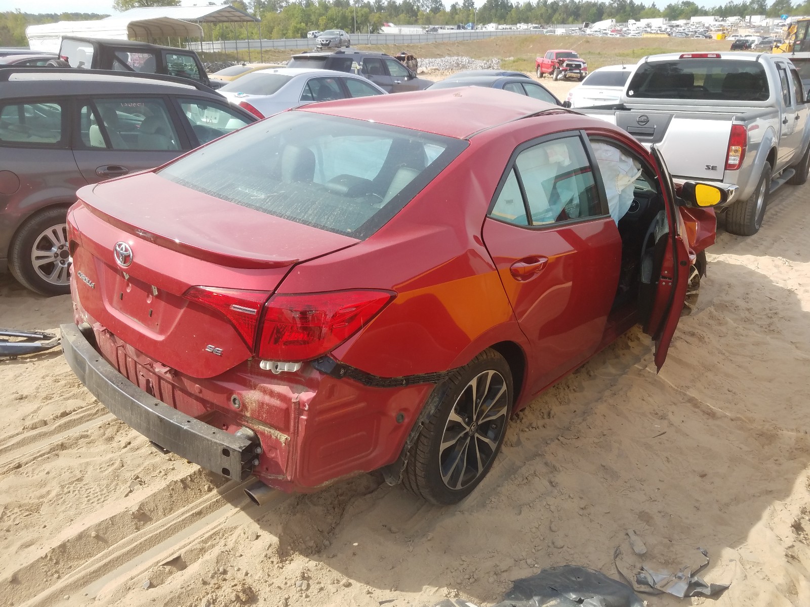 Photo 4 from auction – 2017 TOYOTA COROLLA L with VIN 5YFBURHE6HP655881