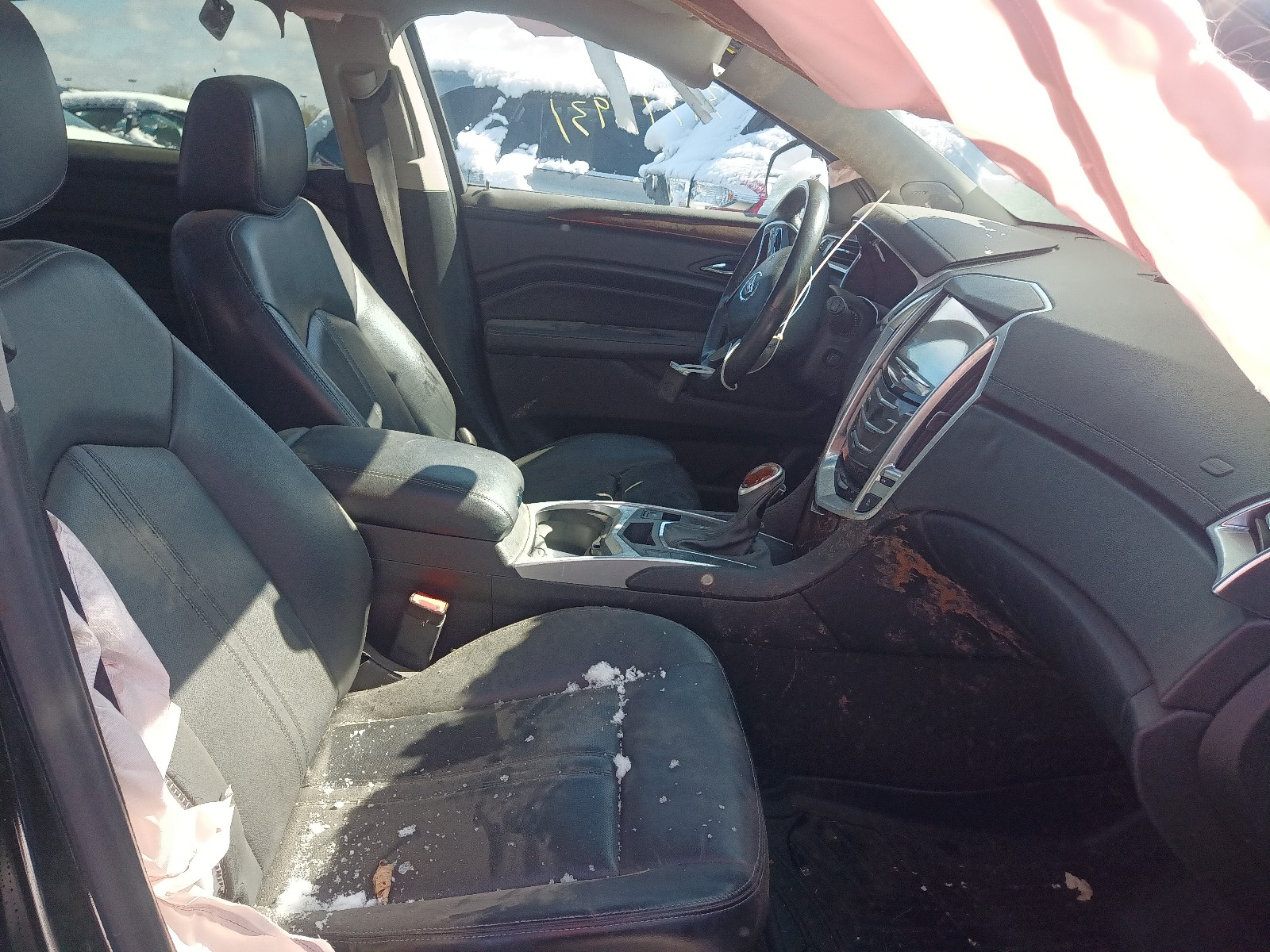 Photo 5 from auction – 2015 CADILLAC SRX LUXURY with VIN 3GYFNEE33FS580867