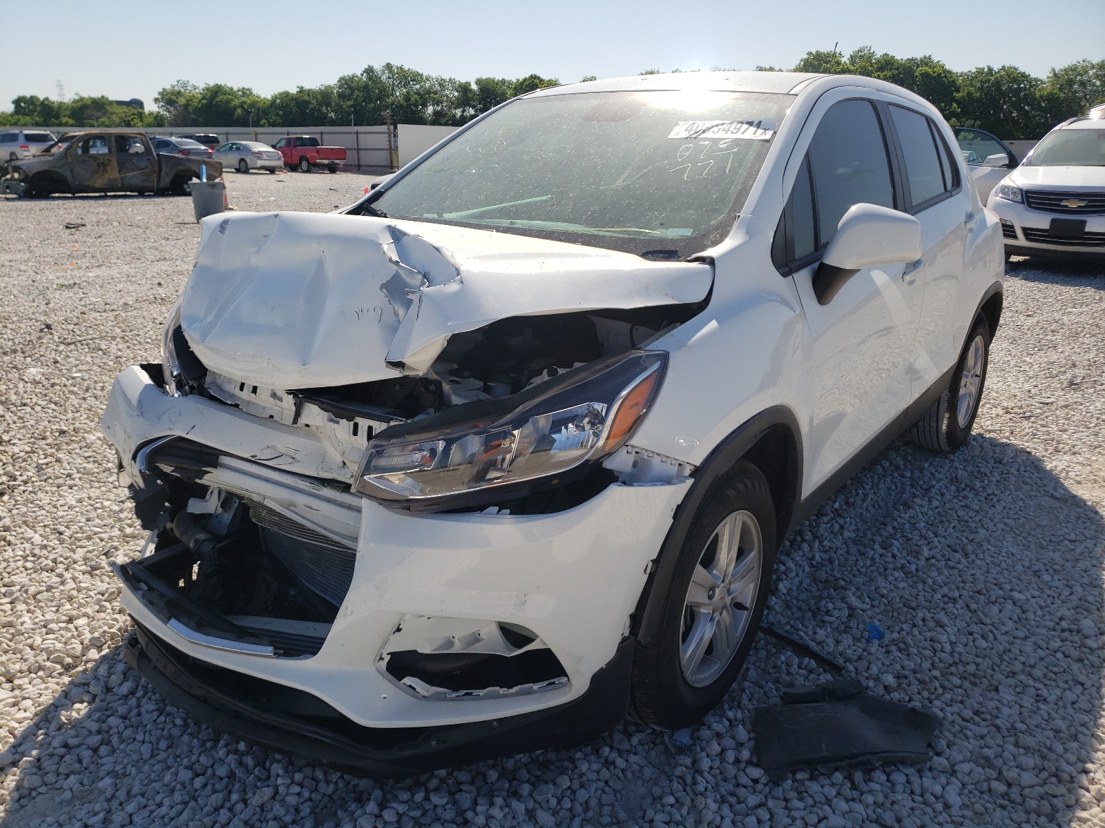 Photo 2 from auction – 2020 CHEVROLET TRAX LS with VIN KL7CJKSB3LB075771