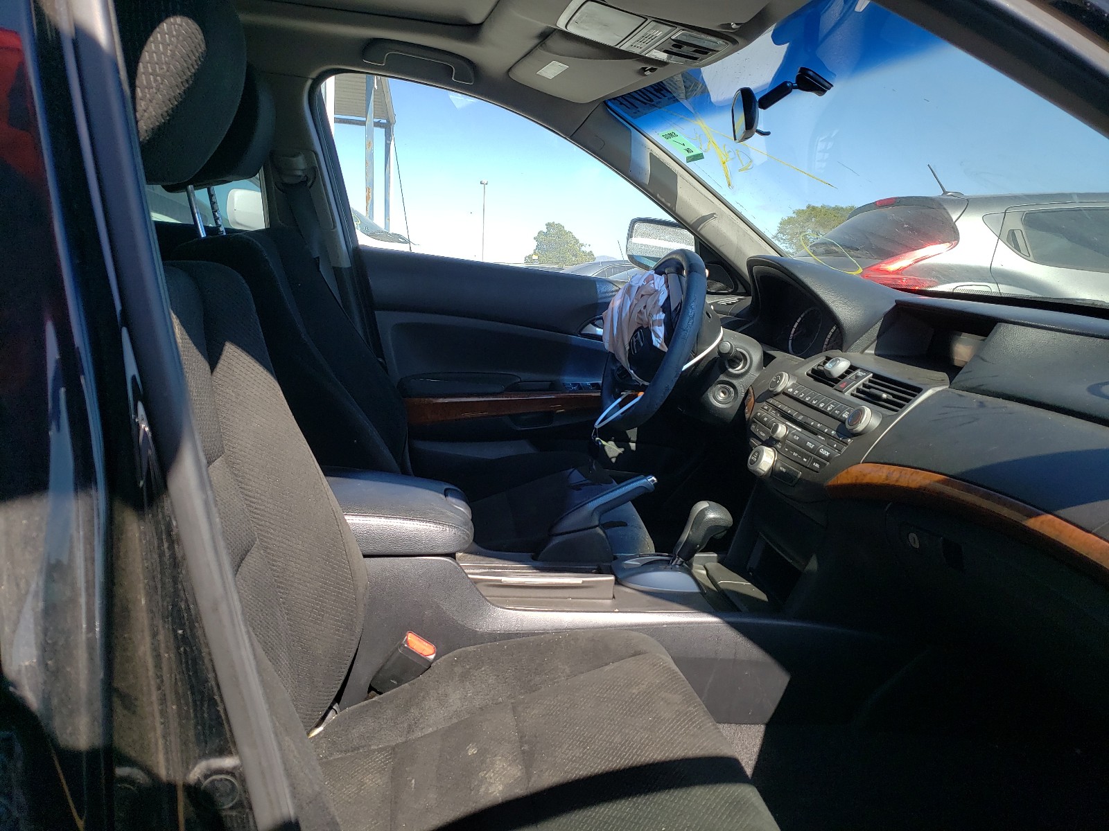 Photo 5 from auction – 2011 HONDA ACCORD EX with VIN 1HGCP2F77BA091694