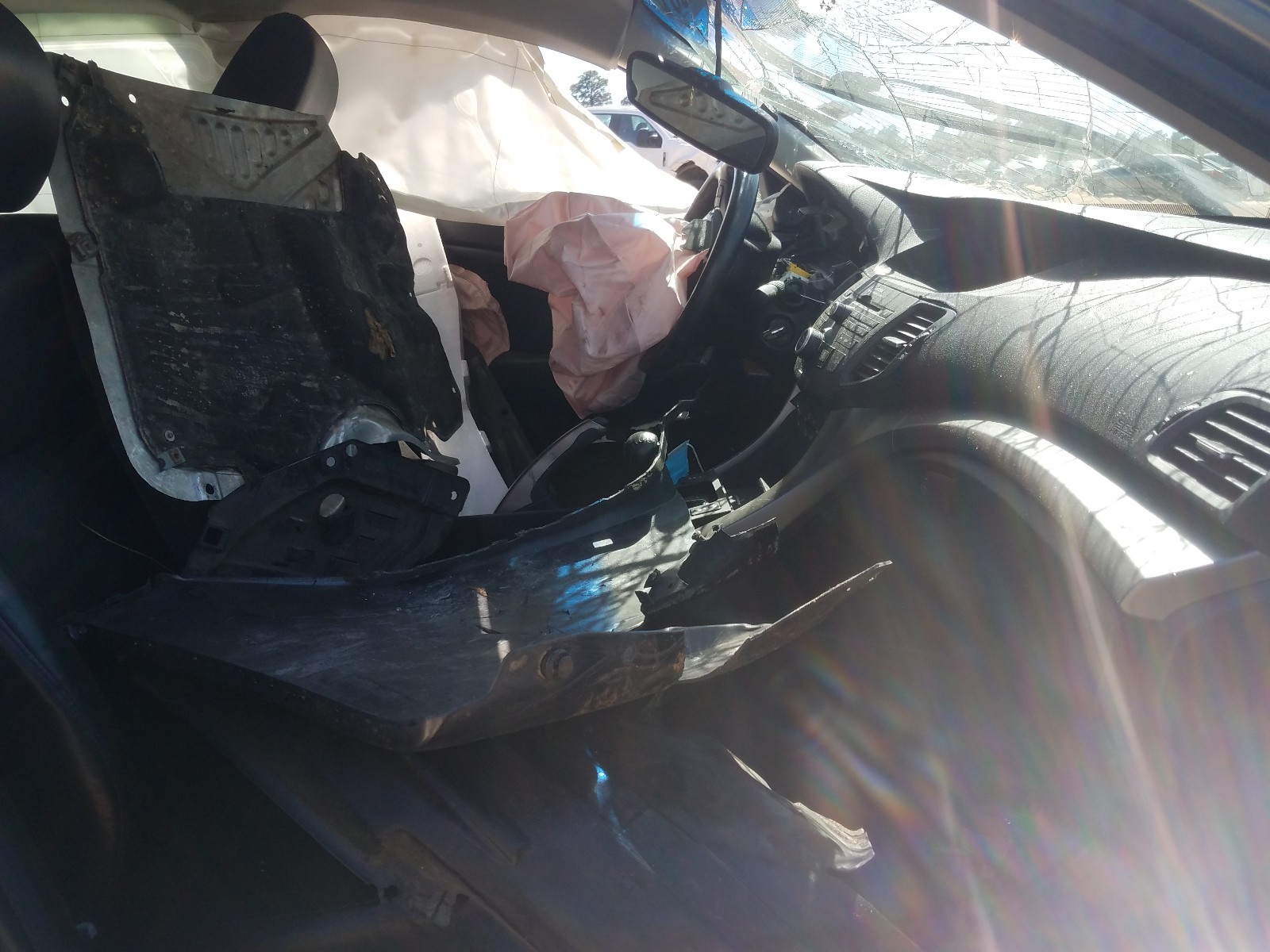 Photo 5 from auction – 2010 ACURA TSX with VIN JH4CU2F64AC002504