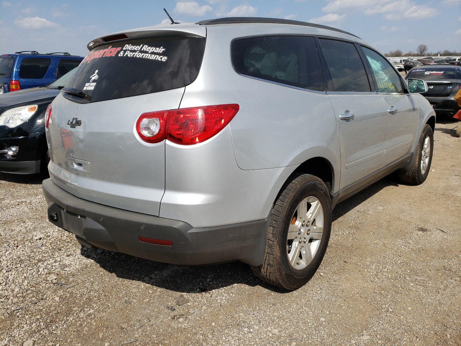 Photo 4 from auction – 2011 CHEVROLET TRAVERSE L with VIN 1GNKRGED7BJ227662