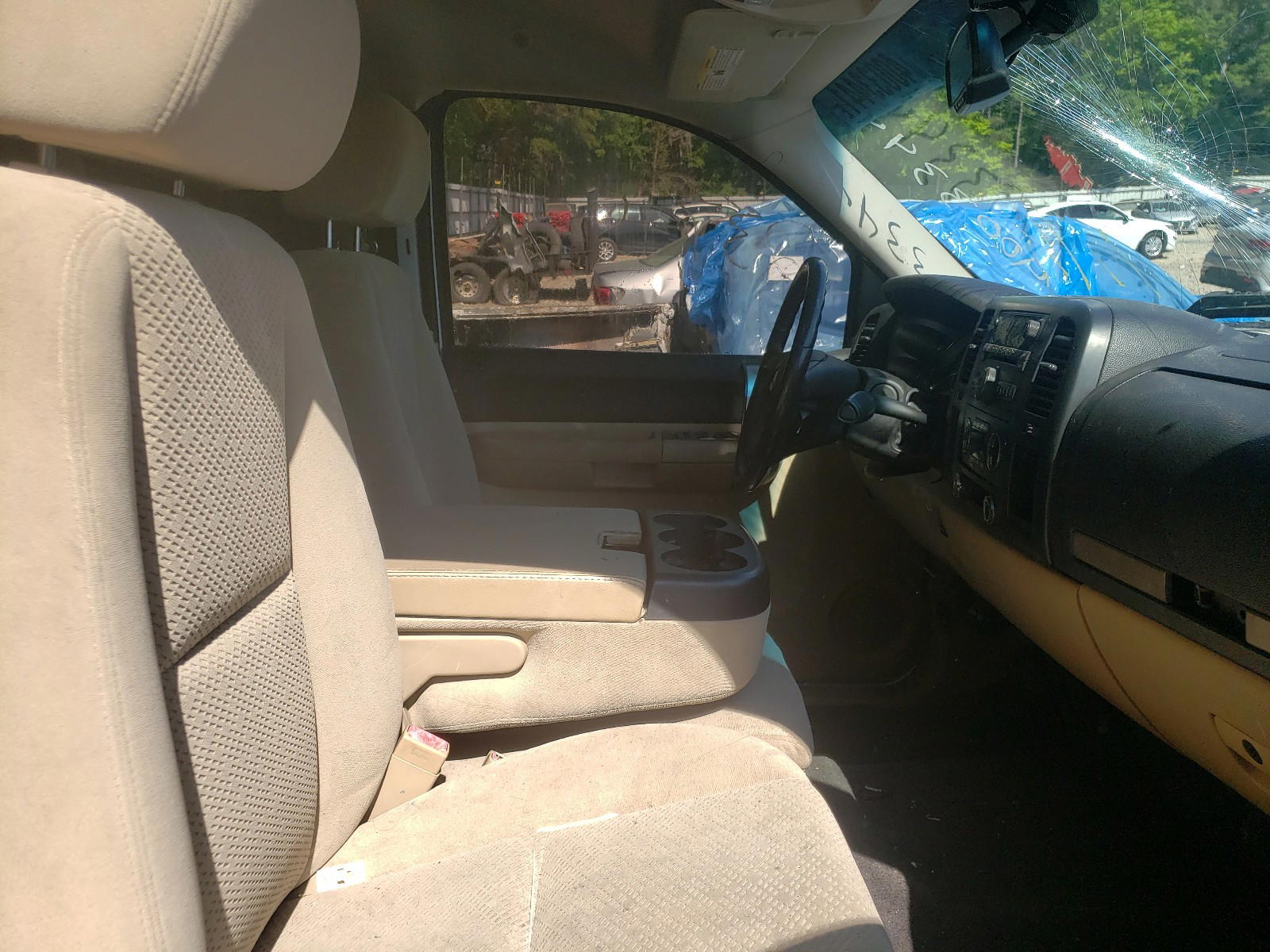 Photo 5 from auction – 2007 GMC NEW SIERRA with VIN 2GTEC190371693909