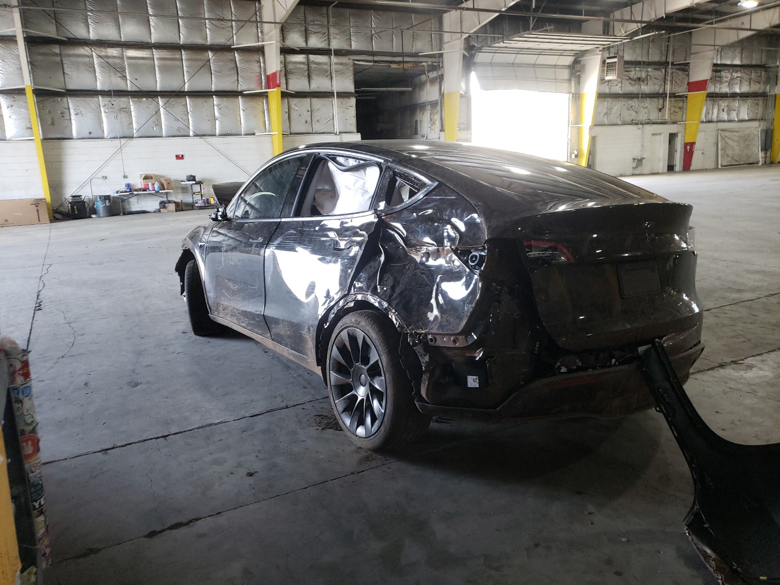 Zdjęcie 3 z aukcji – 2020 TESLA MODEL Y z VIN 5YJYGDEE3LF036300