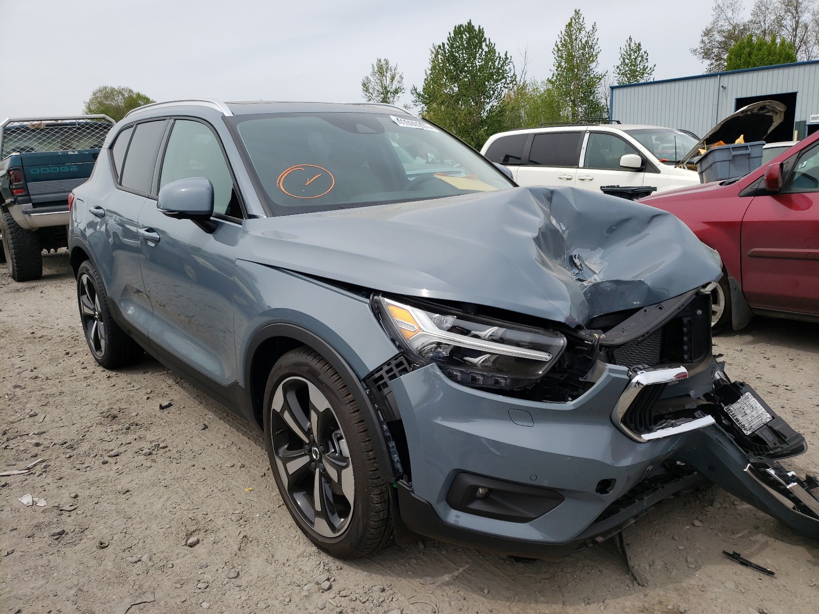 Photo 1 from auction – 2021 VOLVO XC40 T5 MO with VIN YV4162UK8M2445085