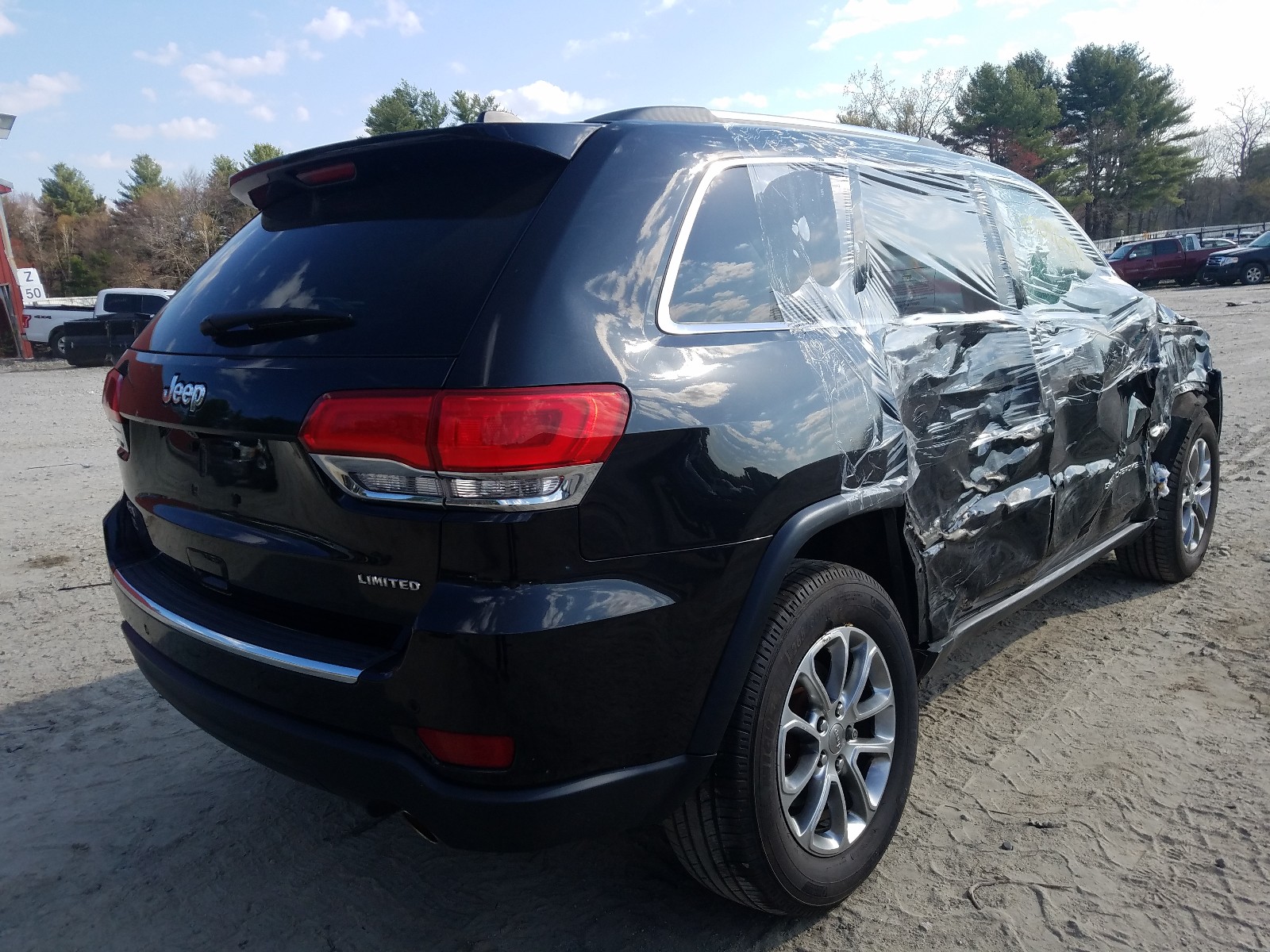 Photo 4 from auction – 2015 JEEP GRAND CHER with VIN 1C4RJFBG2FC608515