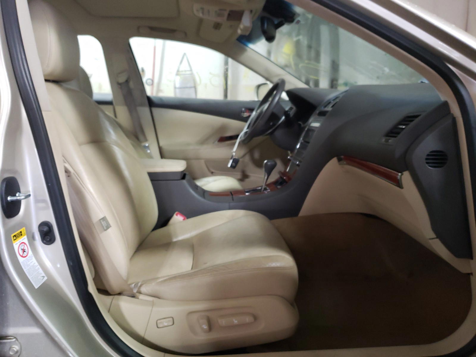 Photo 5 from auction – 2010 LEXUS ES 350 with VIN JTHBK1EG9A2347409