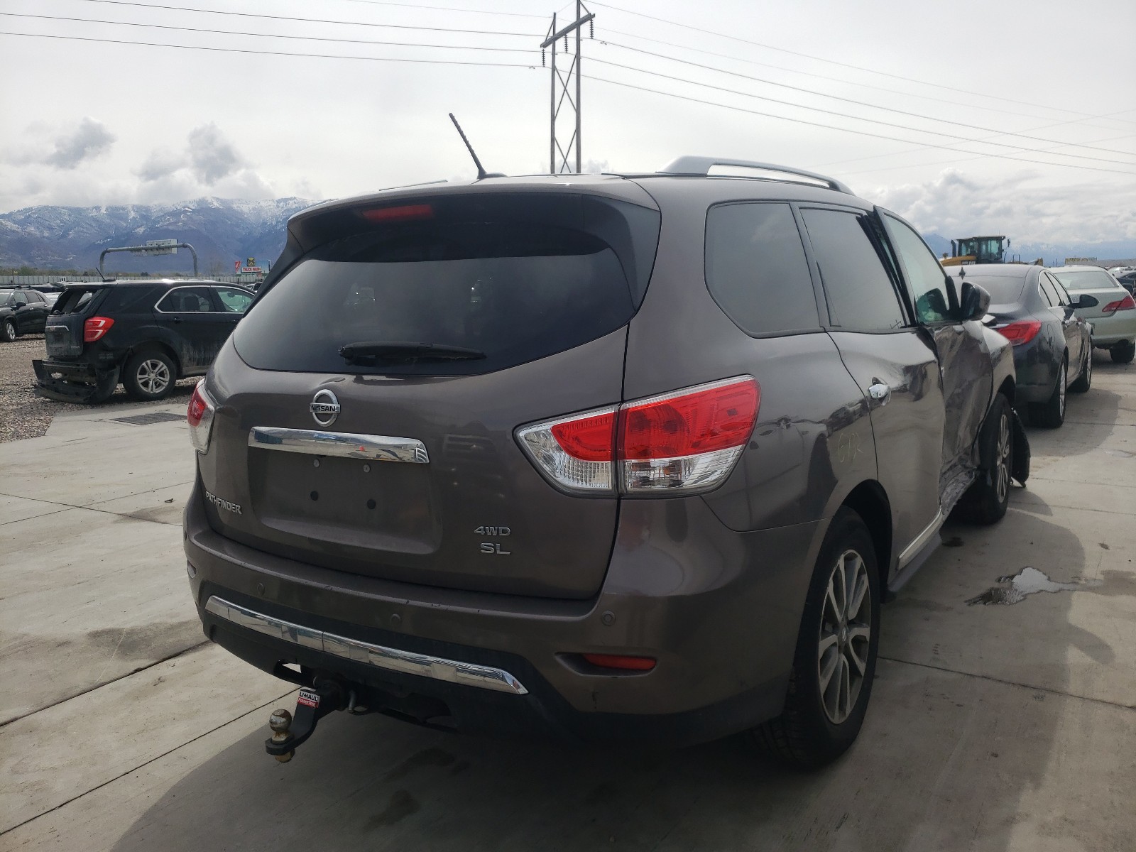 Photo 4 from auction – 2013 NISSAN PATHFINDER with VIN 5N1AR2MM7DC632433