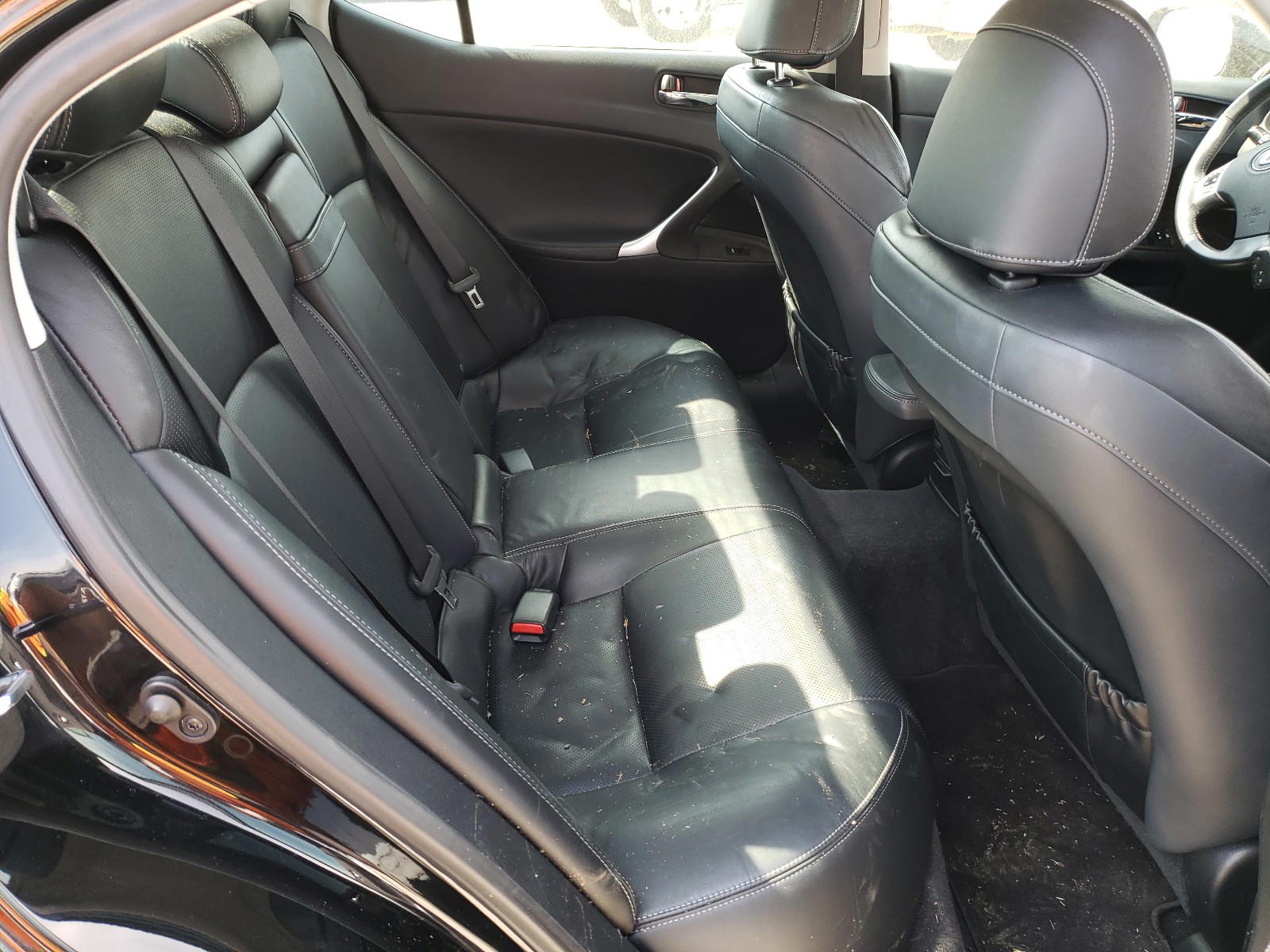 Photo 6 from auction – 2011 LEXUS IS 250 with VIN JTHBF5C20B5151846