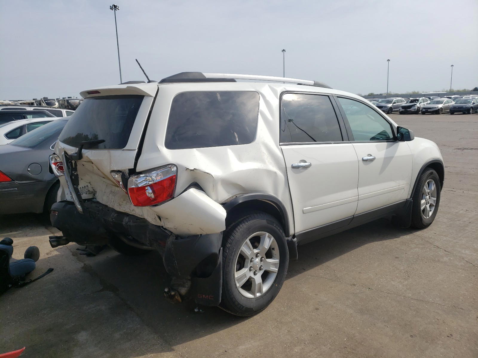Photo 4 from auction – 2011 GMC ACADIA SLE with VIN 1GKKRNED5BJ399982