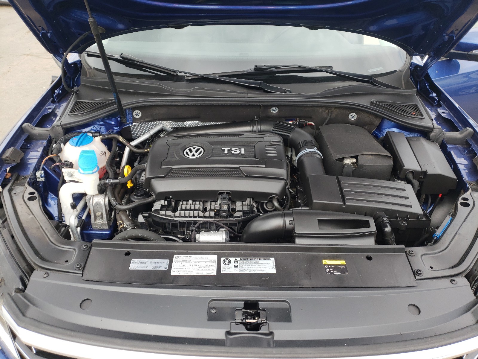 Photo 7 from auction – 2017 VOLKSWAGEN PASSAT SE with VIN 1VWBT7A35HC077925