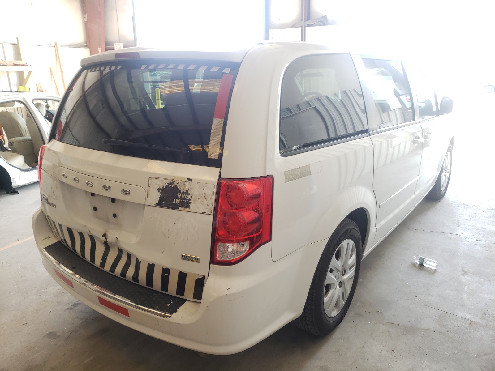 Photo 4 from auction – 2015 DODGE GRAND CARA with VIN 2C4RDGBG1FR569162