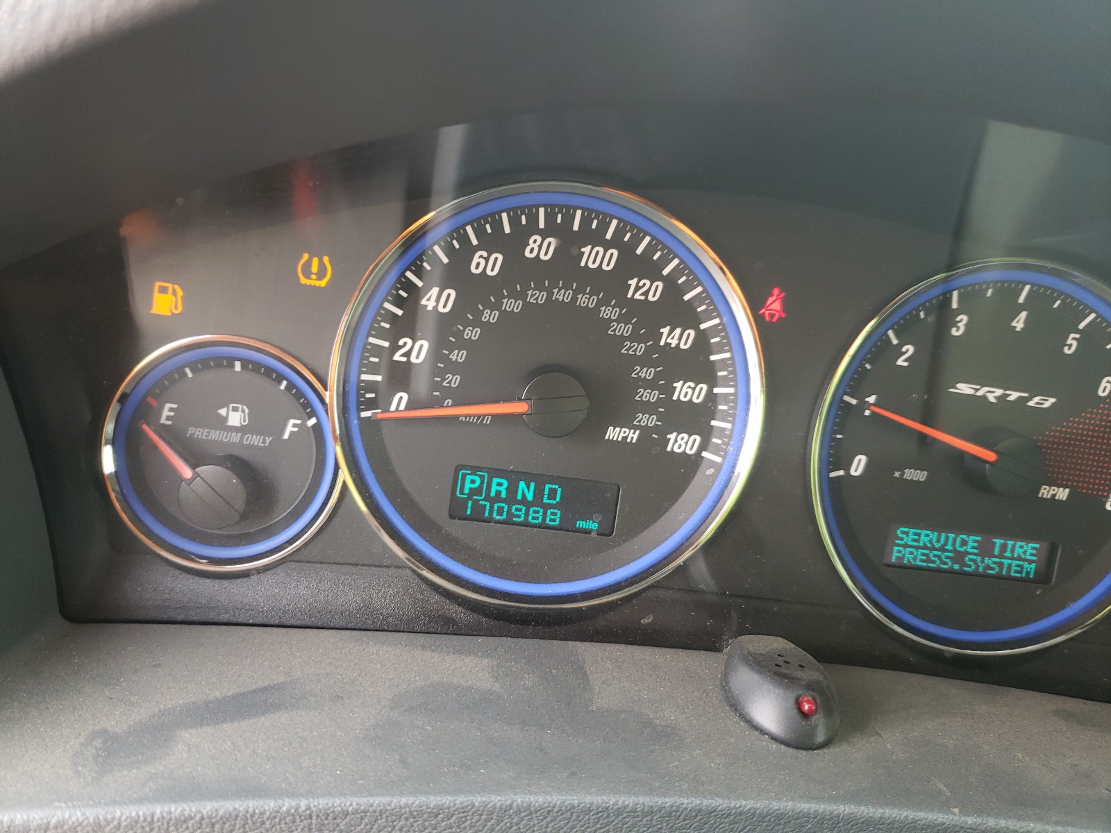 Photo 8 from auction – 2006 JEEP GRAND CHER with VIN 1J8HR78396C214016