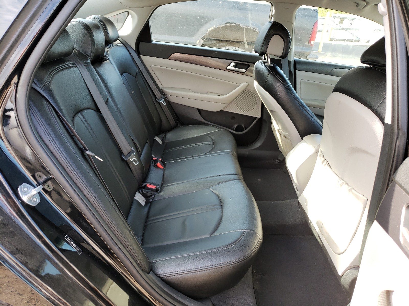 Photo 6 from auction – 2016 HYUNDAI SONATA SPO with VIN 5NPE34AF4GH312911